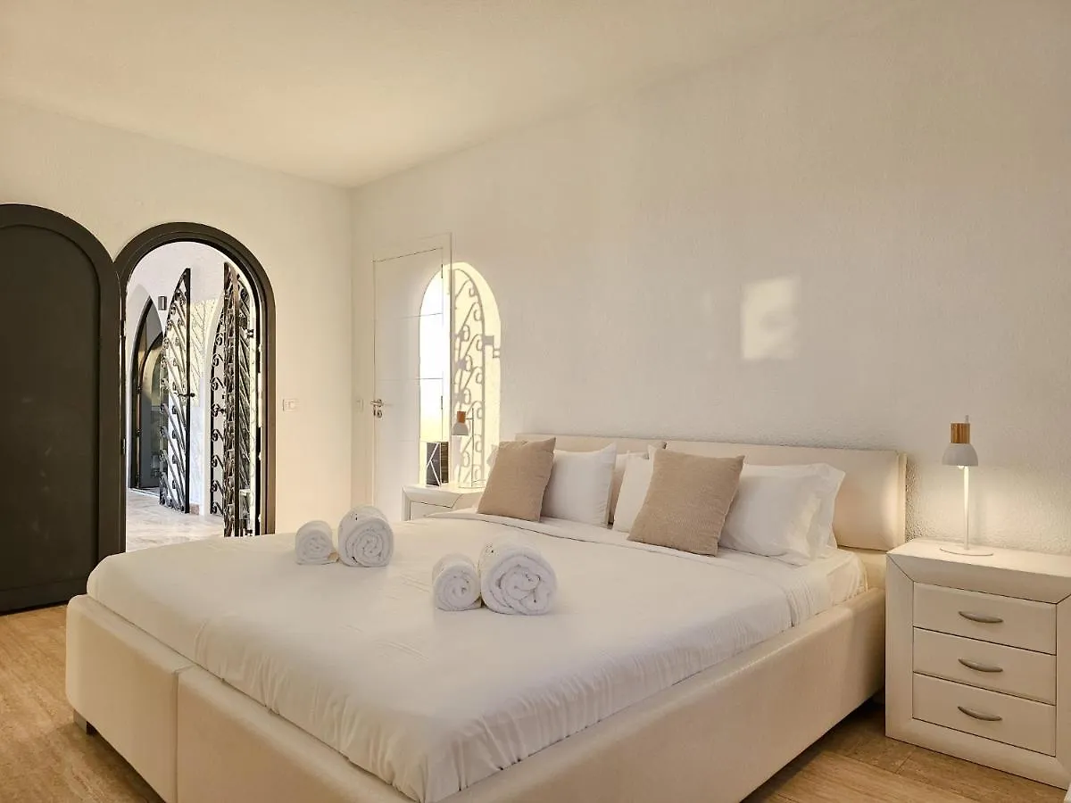 Karat Villa La Armonia Costa Adeje  Spain