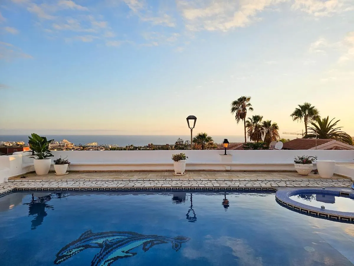 Karat Villa La Armonia Costa Adeje  Costa Adeje (Tenerife)
